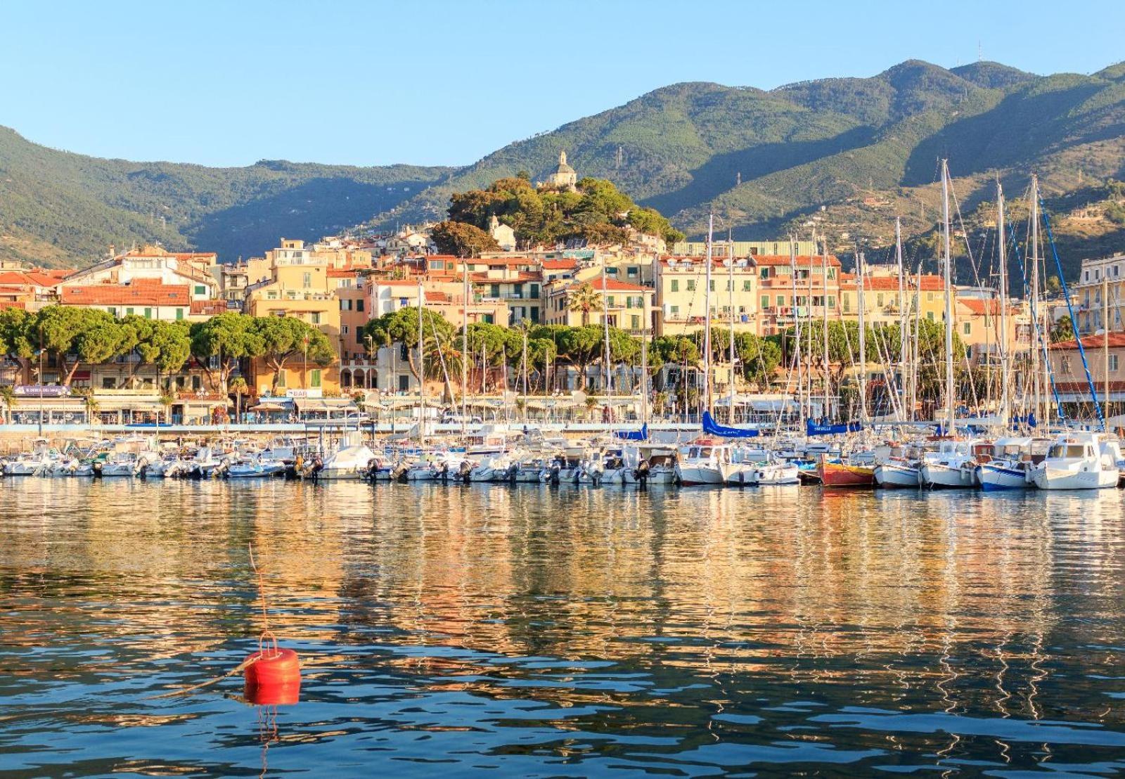 La Pace, Il Sole, Il Mare - Sanremo Casa Indipendente Vista Mare, Posto Auto Privato, Ampio Spazio Esterno Attrezzato, A Pochi Minuti Dalle Spiagge Exterior foto